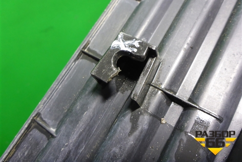 Накладка подножки правой (517716A210) для Toyota Land Cruiser (300) с 2021г (Ленд Крузер)