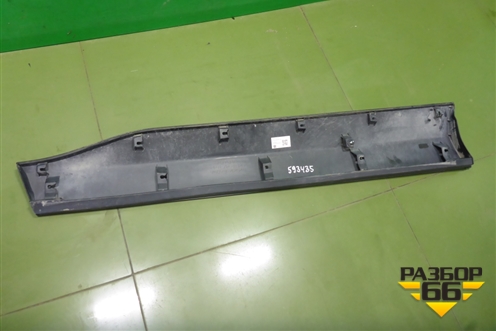 Накладка двери передней правой (7507342040) для Toyota Rav-4 с 2018г (Рав 4)