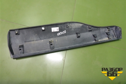 Накладка двери задней правой (7507742040) для Toyota Rav-4 с 2018г (Рав 4)