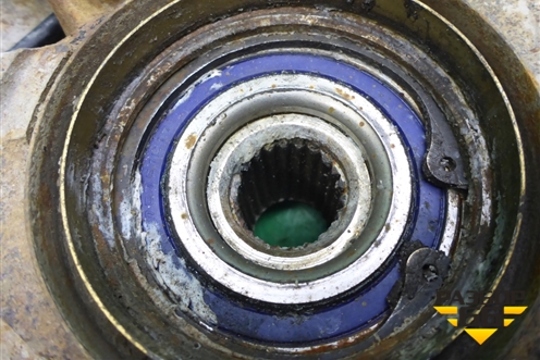 Кулак поворотный передний левый (с ABS) для VAZ Priora/Приора