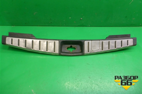 Обшивка багажника на заднюю панель (84992CA000) для Nissan Murano (Z50) с 2002-2008г (Мурано)