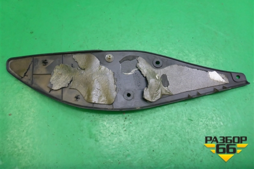 Накладка двери передней левой (80289EB000) для Nissan Navara (D40) с 2005-2015г