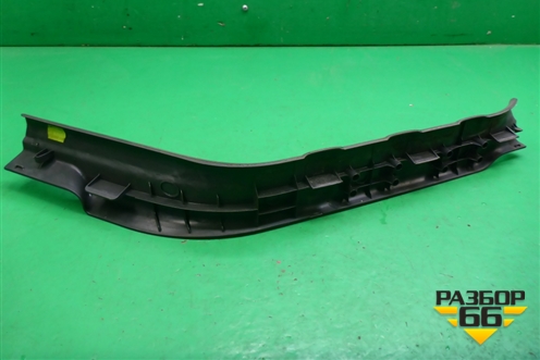 Накладка порога внутренняя заднего правого (769B6EB323) для Nissan Navara (D40) с 2005-2015г