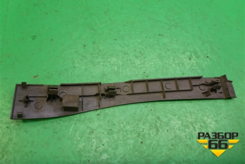 Накладка на торпедо правая (66950EB000) для Nissan Navara (D40) с 2005-2015г