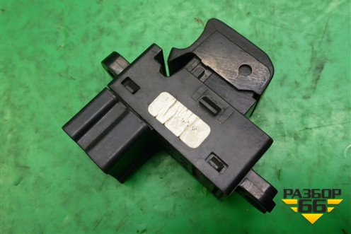 Кнопка стеклоподъёмника для Nissan Navara (D40) с 2005-2015г