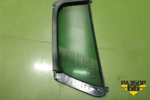 Стекло двери задней левой форточка (штатная тонировка) (82263EB300) для Nissan Navara (D40) с 2005-2015г