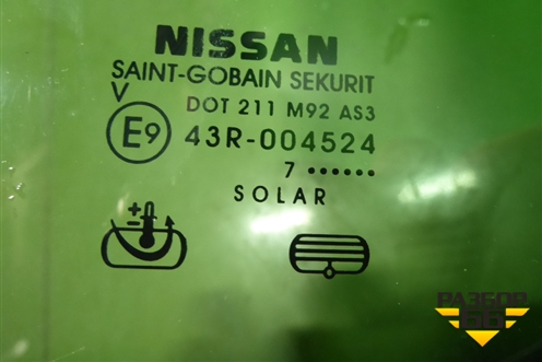 Стекло двери задней левой форточка (штатная тонировка) (82263EB300) для Nissan Navara (D40) с 2005-2015г