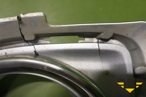 Накладка ПТФ левая (после 2012г до 2015г) (5204060070) для Toyota Land Cruiser (200) с 2008г (Ленд Крузер)