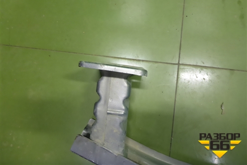Усилитель переднего бампера (5827079J00) для Suzuki SX4 с 2006-2013г
