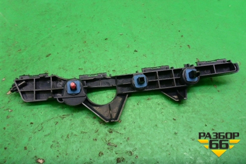 Кронштейн заднего бампера правый (5215542040) для Toyota Rav-4 с 2012-2019г (Рав 4)