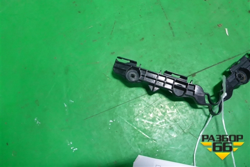Кронштейн заднего бампера правый (5257533121) для Toyota Camry V50 с 2011-2018г (Камри)