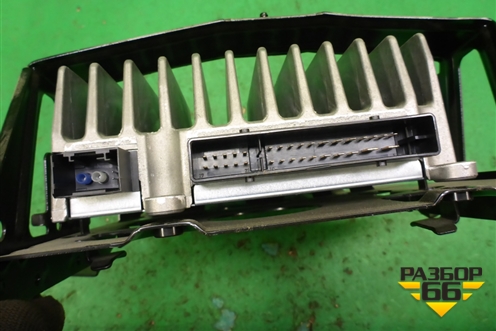 Усилитель акустической системы (A1729006700) для Mercedes Benz SLK R172 с 2010-2016г