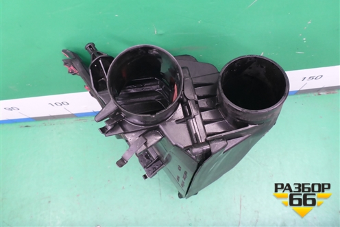 Корпус воздушного фильтра (A2710940304) для Mercedes Benz SLK R172 с 2010-2016г