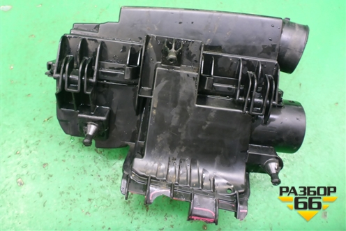 Корпус воздушного фильтра (A2710940304) для Mercedes Benz SLK R172 с 2010-2016г