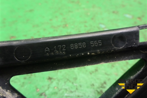 Кронштейн заднего бампера левый (A1728850565) для Mercedes Benz SLK R172 с 2010-2016г