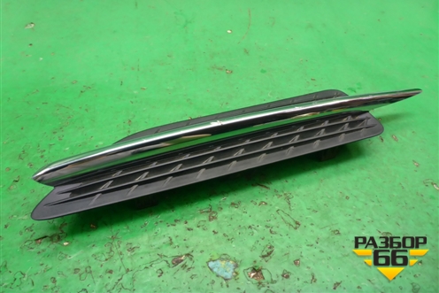 Накладка переднего крыла правого (A1726900479) для Mercedes Benz SLK R172 с 2010-2016г