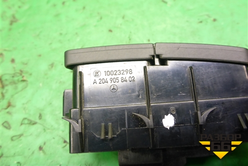 Кнопка центрального замка (A2049058402) для Mercedes Benz SLK R172 с 2010-2016г