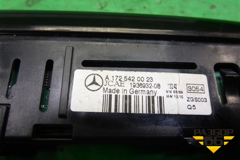 Дисплей паркинга (A1725420023) для Mercedes Benz SLK R172 с 2010-2016г