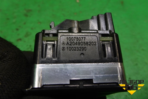 Кнопка стеклоподъёмника (A2049058202) для Mercedes Benz SLK R172 с 2010-2016г