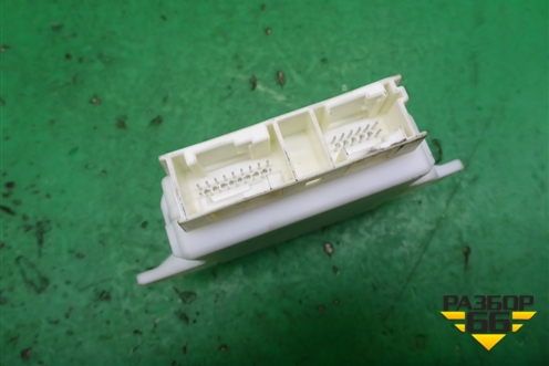 Блок управления парктроником (A1729000302) для Mercedes Benz SLK R172 с 2010-2016г