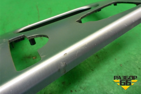 Накладка внутренняя (на консоль) (A1726801336) для Mercedes Benz SLK R172 с 2010-2016г