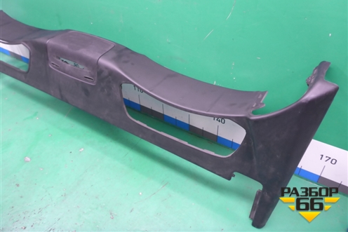 Накладка внутренняя (за сиденьями) (A1726900540) для Mercedes Benz SLK R172 с 2010-2016г