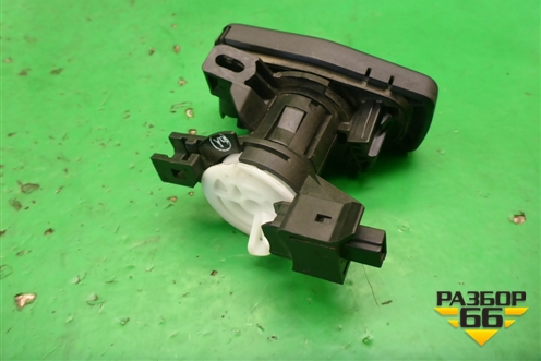 Замок багажника (A2047500261) для Mercedes Benz SLK R172 с 2010-2016г