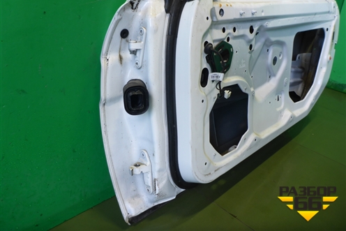 Дверь передняя правая для Mercedes Benz SLK R172 с 2010-2016г