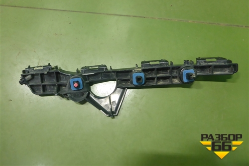 Кронштейн заднего бампера правый (5215542040) для Toyota Rav-4 с 2012-2019г (Рав 4)