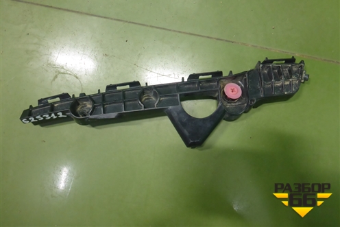 Кронштейн заднего бампера правый (5215542040) для Toyota Rav-4 с 2012-2019г (Рав 4)