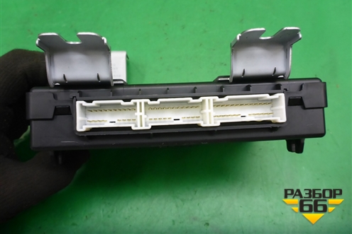 Блок комфорта (95400B8720) для Hyundai Grand Santa Fe с 2012-2018г (Гранд Санта Фе)