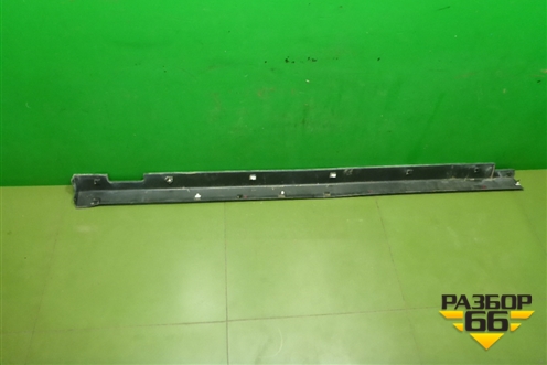 Накладка на порог наружная правая (87754B8000) для Hyundai Grand Santa Fe с 2012-2018г (Гранд Санта Фе)