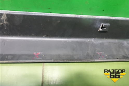 Накладка на порог наружная правая (87754B8000) для Hyundai Grand Santa Fe с 2012-2018г (Гранд Санта Фе)