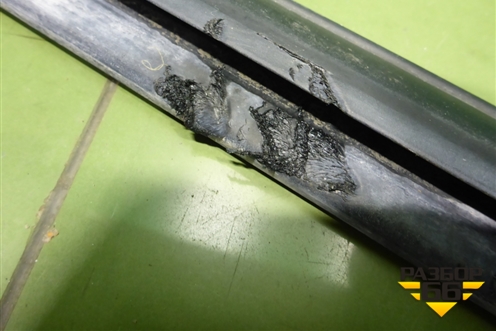 Уплотнитель на кузов правый для Nissan Murano (Z51) с 2007-2015г (Мурано)