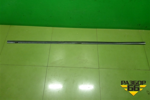 Уплотнитель на кузов правый для Nissan Murano (Z51) с 2007-2015г (Мурано)