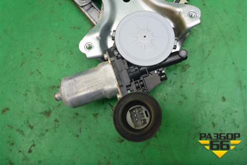 Стеклоподъёмник электрический передний правый для Toyota Corolla (E15) с 2006-2013г (Королла 150)