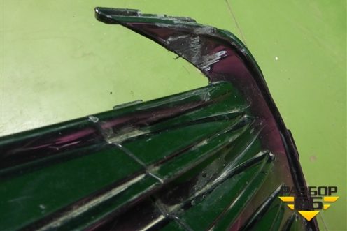 Решетка в передний бампер центральная (после 2020г) (5310206570) для Toyota Camry V70 с 2017г (Камри)