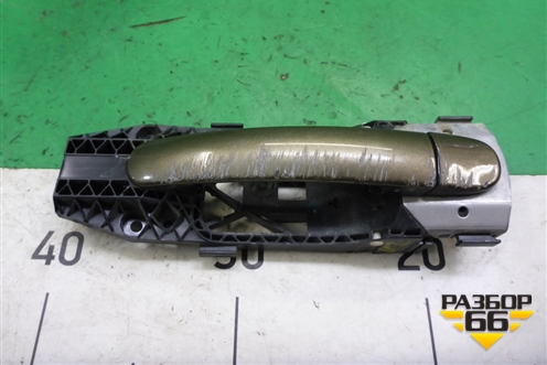 Ручка наружная двери задней правой для Skoda Yeti с 2009г (Етти)