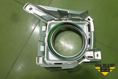 Накладка ПТФ левая (после 2012г до 2015г дубликат) для Toyota Land Cruiser (200) с 2008г (Ленд Крузер)