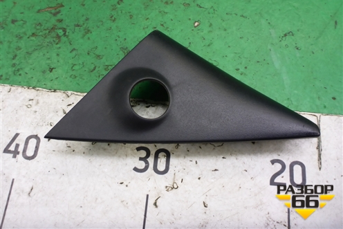 Накладка двери передней левой уголок (96304172) для Chevrolet Lanos с 2004г (Ланос)