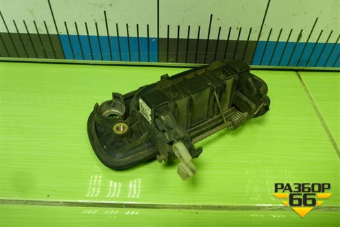 Ручка наружная двери передней правой (8266025000) для Hyundai Aсcent с 2000г (Акцент)