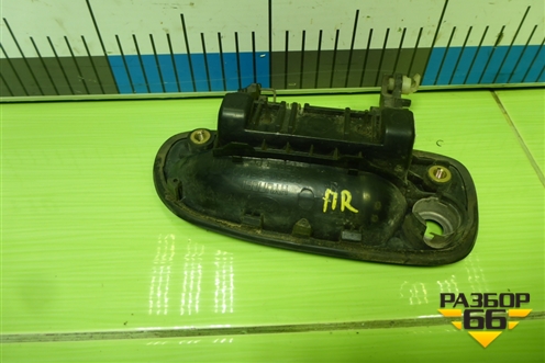 Ручка наружная двери передней правой (8266025000) для Hyundai Aсcent с 2000г (Акцент)