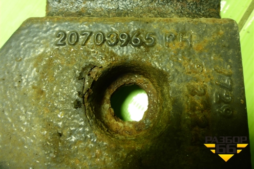 Кронштейн амортизатора переднего (правый) (20703965) для Volvo TRUCK FM с 2001-2013г (ФМ)