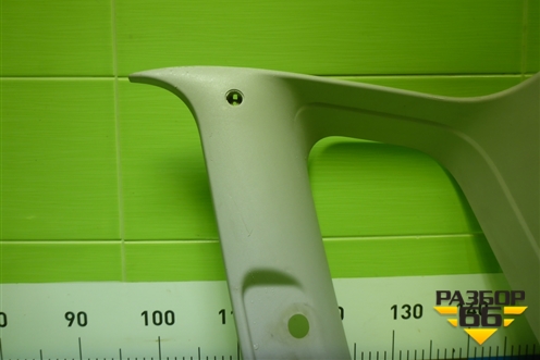 Обшивка стойки задняя верхняя правая (2N11N31010APW) для Ford Fusion с 2002г (Фьюжн)