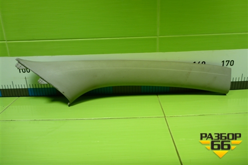 Обшивка стойки лобового стекла правая (2N11N03198BHW) для Ford Fusion с 2002г (Фьюжн)