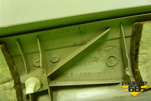 Обшивка стойки лобового стекла левая (2N11N03199BBW) для Ford Fusion с 2002г (Фьюжн)