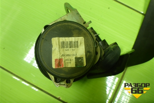 Ремень безопасности задний левый (2N1AN611B69CA) для Ford Fusion с 2002г (Фьюжн)