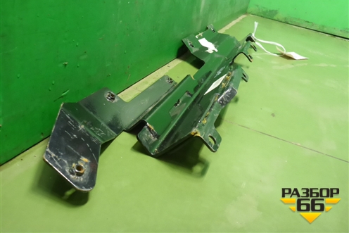 Кронштейн усилителя переднего бампера правый  (H4831020305A0) для Foton  Auman EST с 2016г