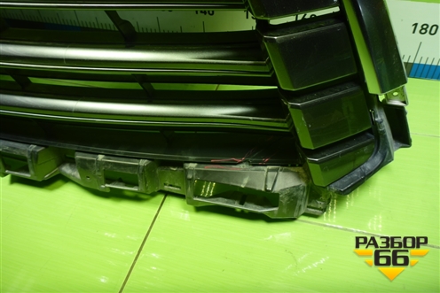 Решетка радиатора (5311160B30) для Lexus LX-570 с 2015г (ЛХ)