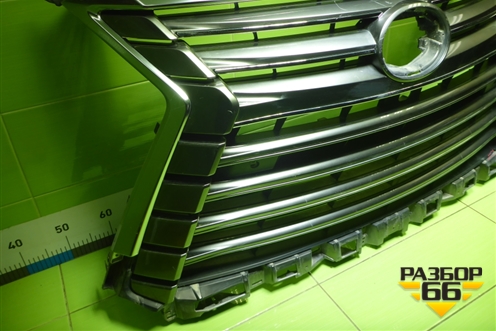 Решетка радиатора (5311160B30) для Lexus LX-570 с 2015г (ЛХ)